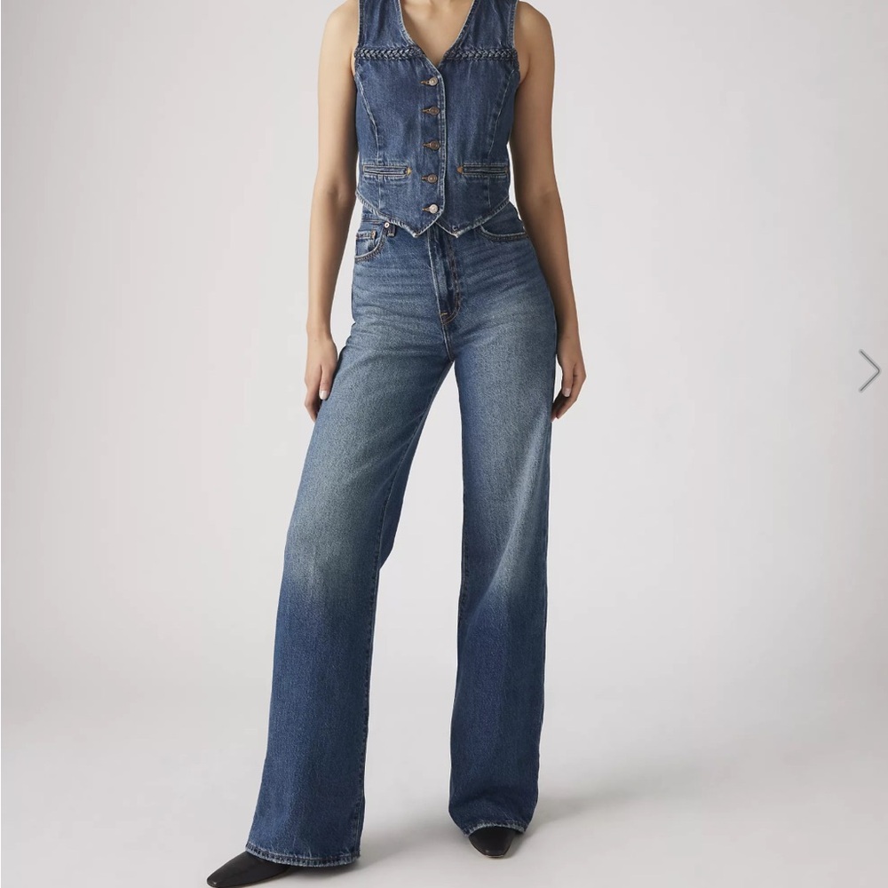 Levi premium ribcage wide leg jeans size 28 full length - Picture 2 of 6